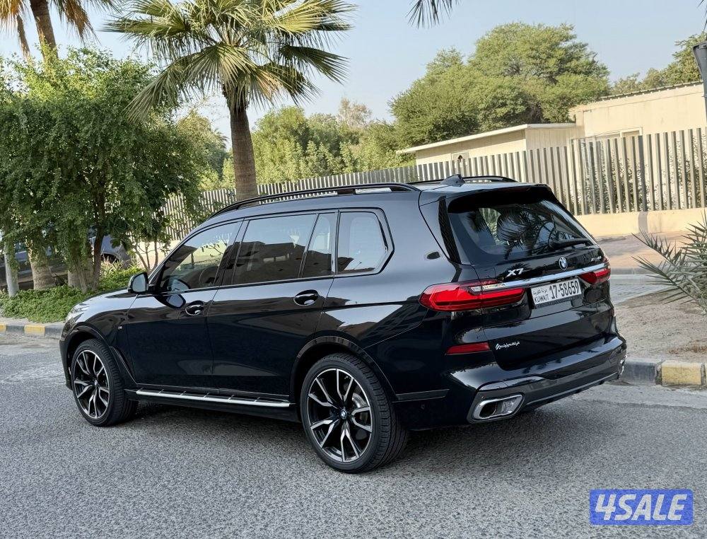 BMW X7 40i mpower packge 118 model 2019 full option regular service2