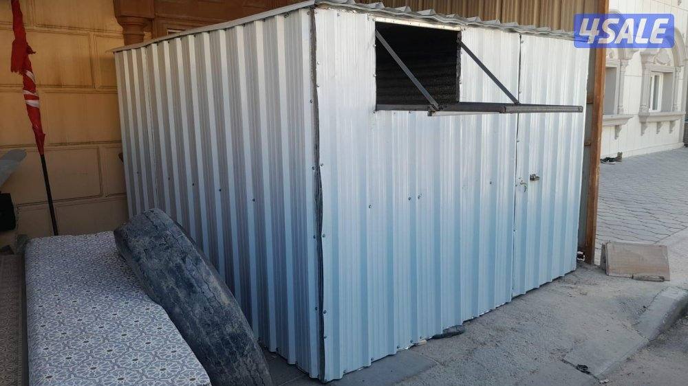 للبيع مخازن غرف مطابخ دورات مياه محاكر وبناجر خيل وغرف معزوله0