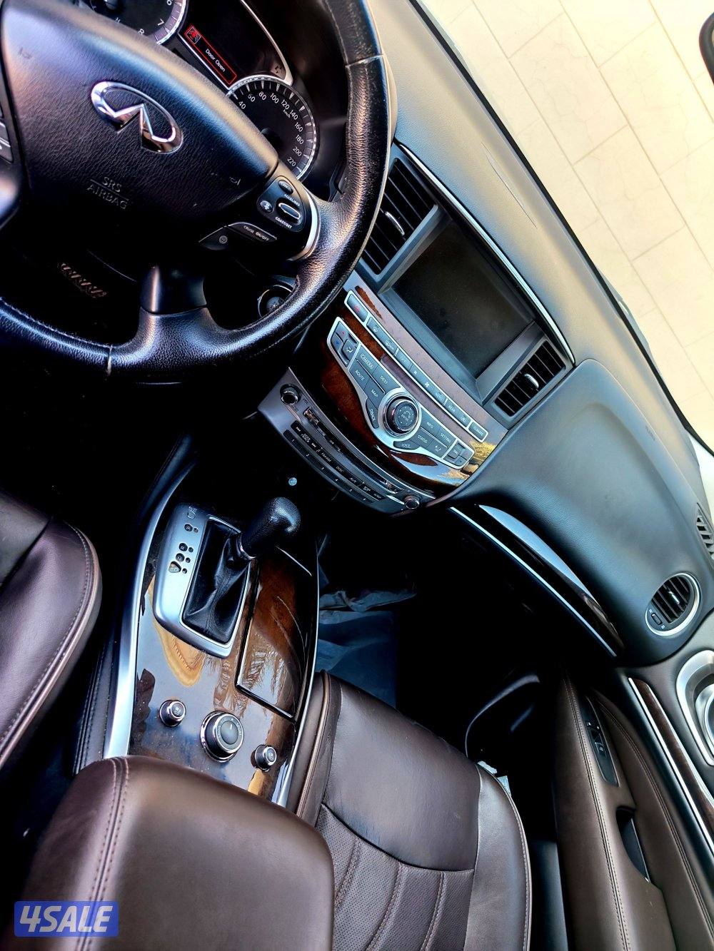 للبيع انفنتي jx 35 كامل المواصفات. اللون الداخلي بني ماشي 104 الف3