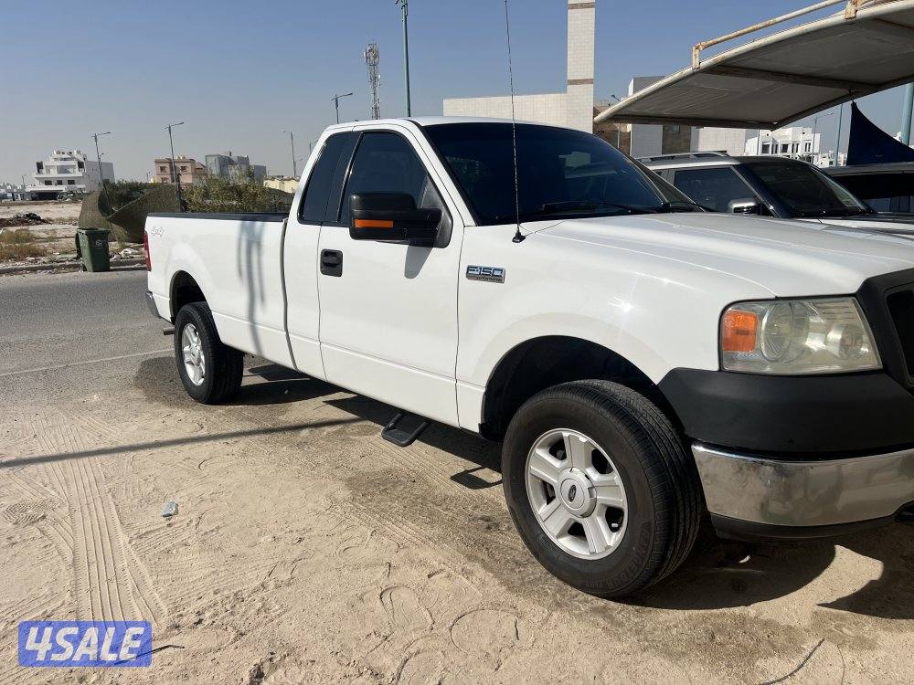 F-150 وانيت موديل ٢٠٠٥ غمارة دبل ارضي نظيف جداً، باب وربع حوض طويل0