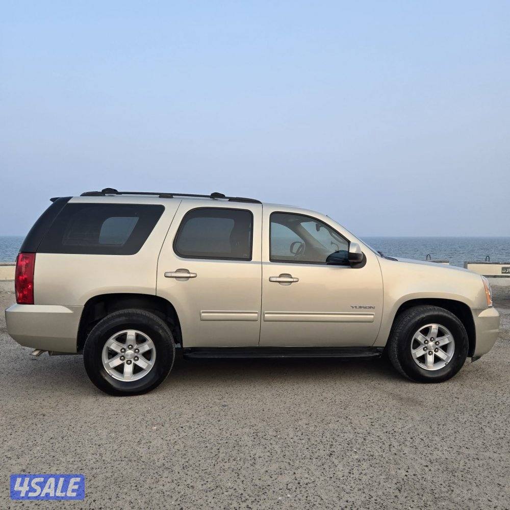 للبيع .. جي ام سي يوكن 2012 مو محتاجه أي مصاريف .. وتم تنزيل السعر لسر3