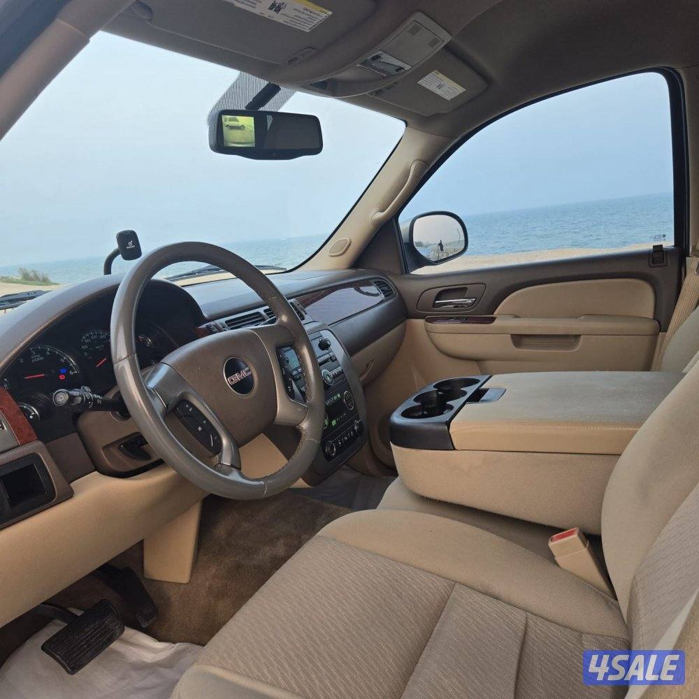 للبيع .. جي ام سي يوكن 2012 مو محتاجه أي مصاريف .. وتم تنزيل السعر لسر7