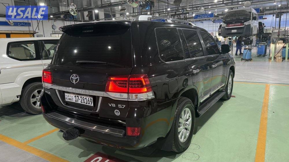 VXR الساير وكالة الكويت كالجديد7