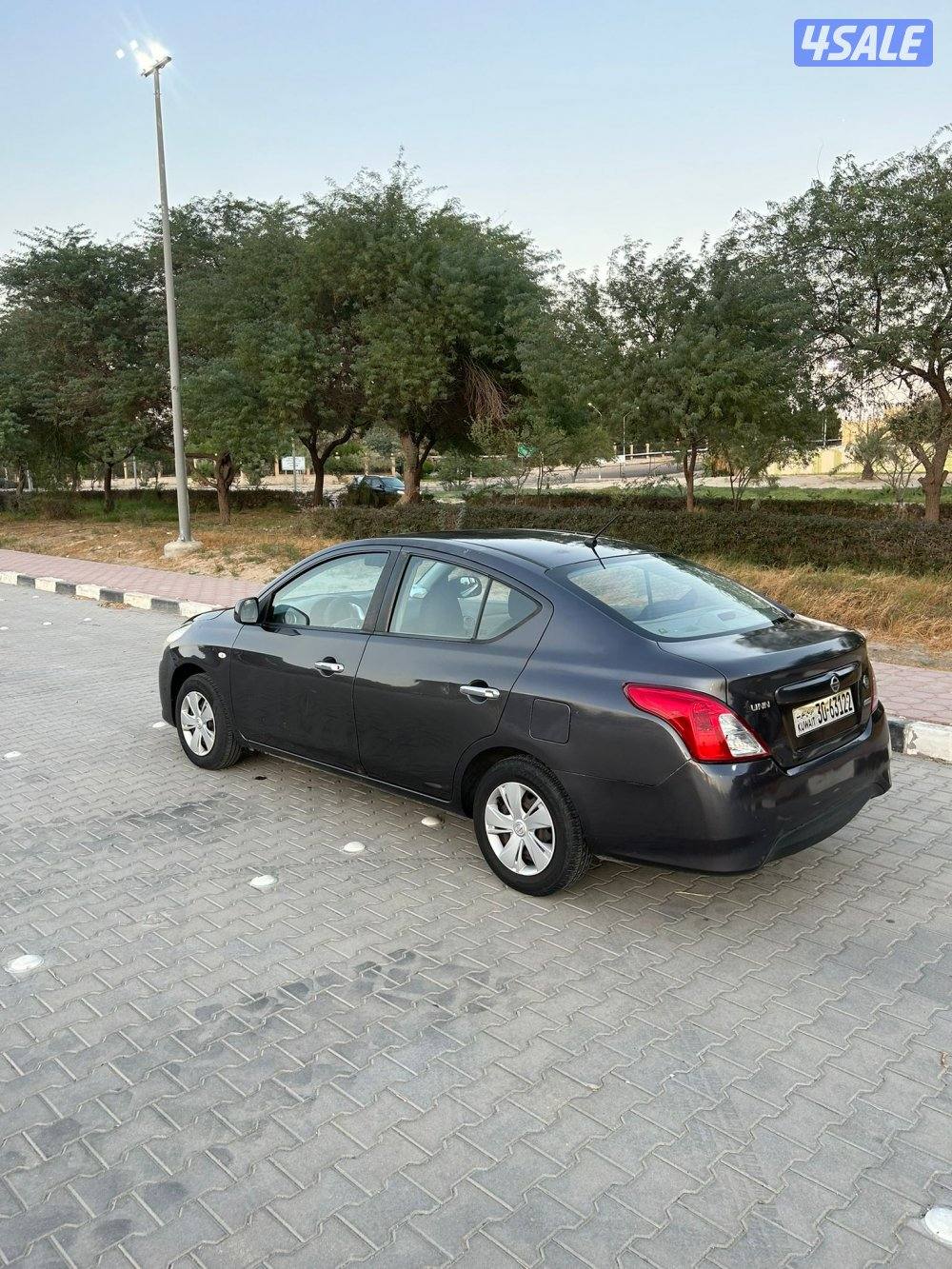 للبيع نيسان صني4