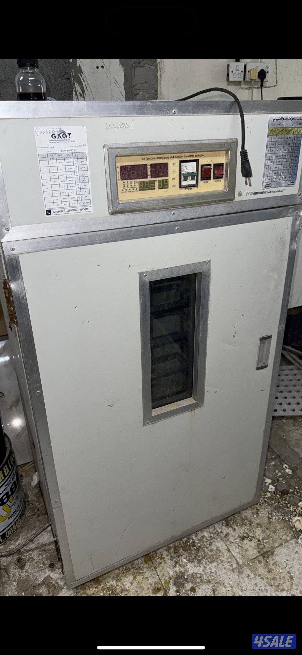 للبيع فقاسه ٥٢٨ بيضه واقفاص دجاج والبيع سمح4