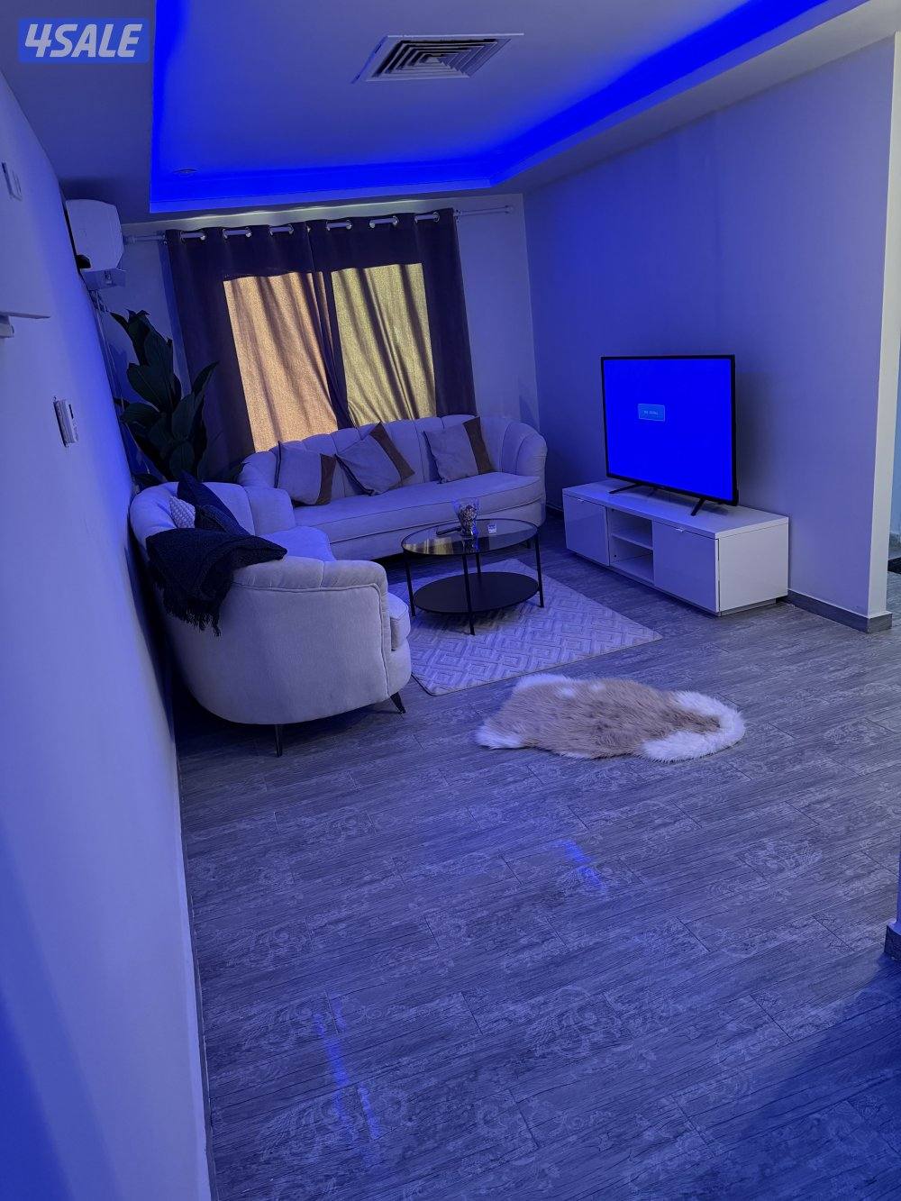 يوجد لدينا شقه خلو الايجار غرفه وصاله ومطبخ وحمام تشطيب سوبر سوبر لوكس3