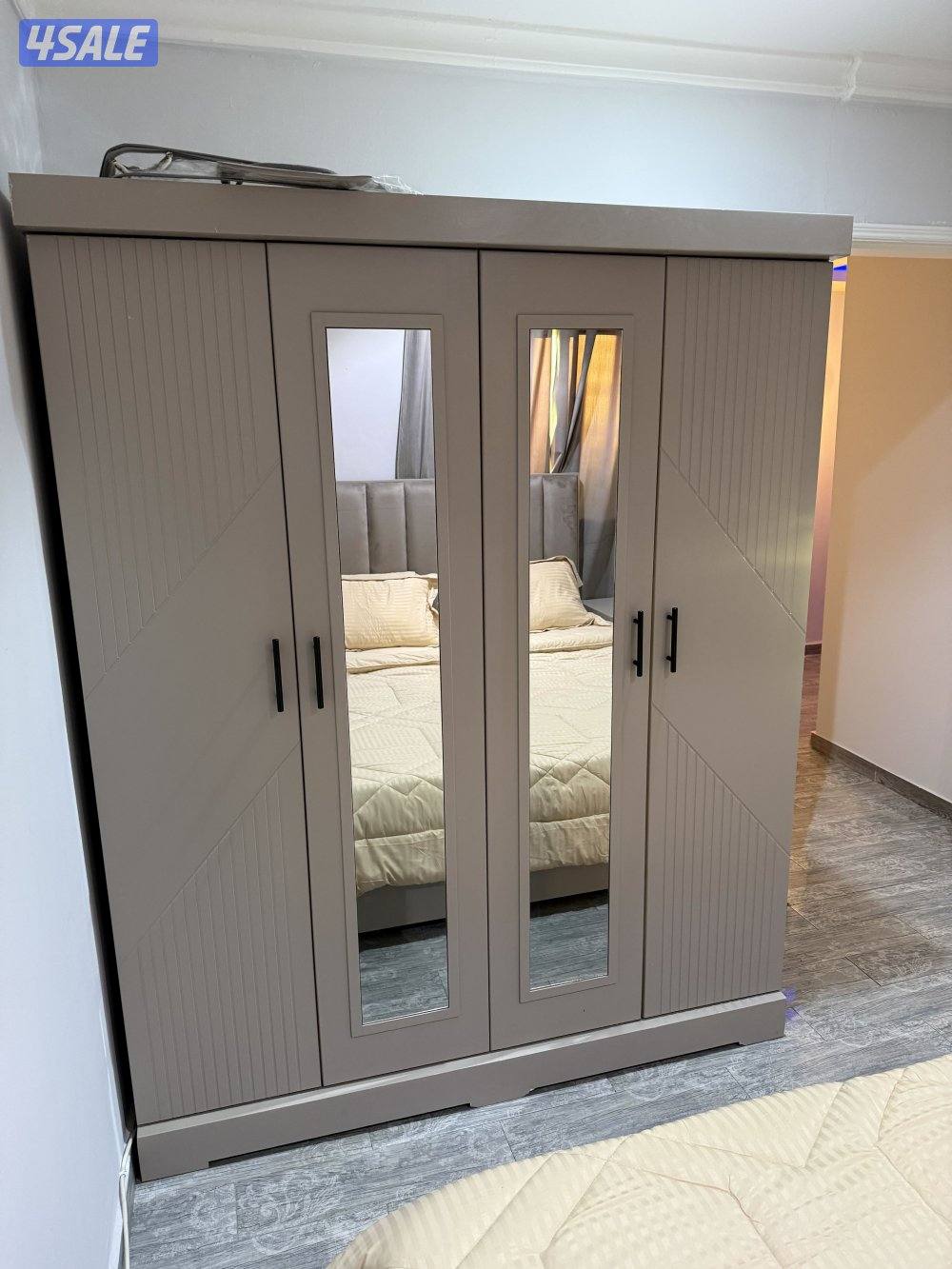 يوجد لدينا شقه خلو الايجار غرفه وصاله ومطبخ وحمام تشطيب سوبر سوبر لوكس5