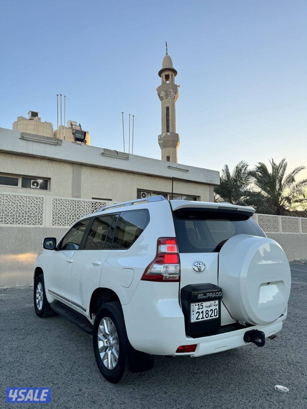 للبيع برادو 2017 صبغ الوكاله3