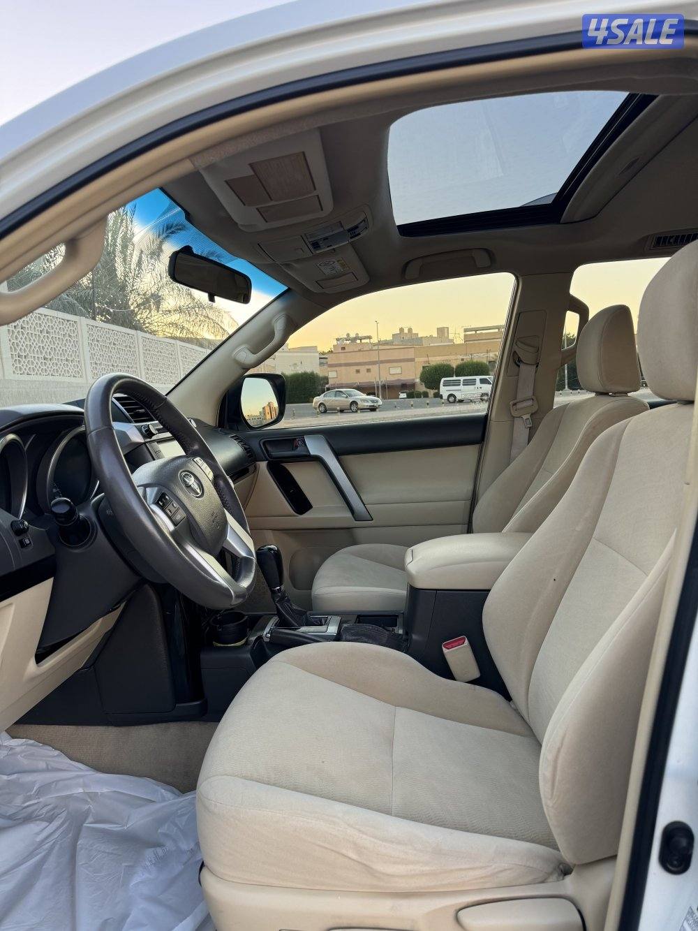 للبيع برادو 2017 صبغ الوكاله4