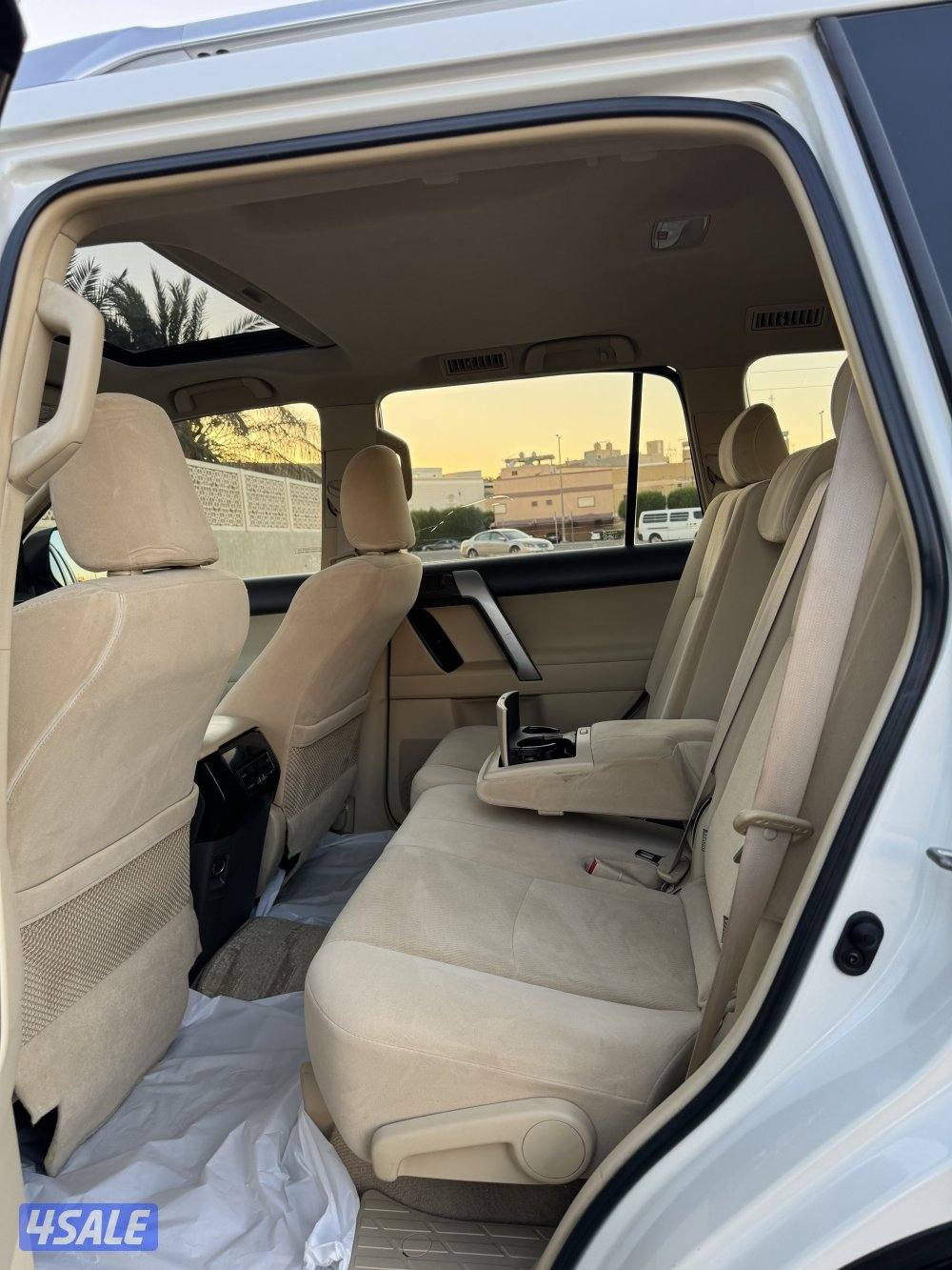 للبيع برادو 2017 صبغ الوكاله5