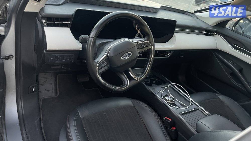 فورد تورس 20233