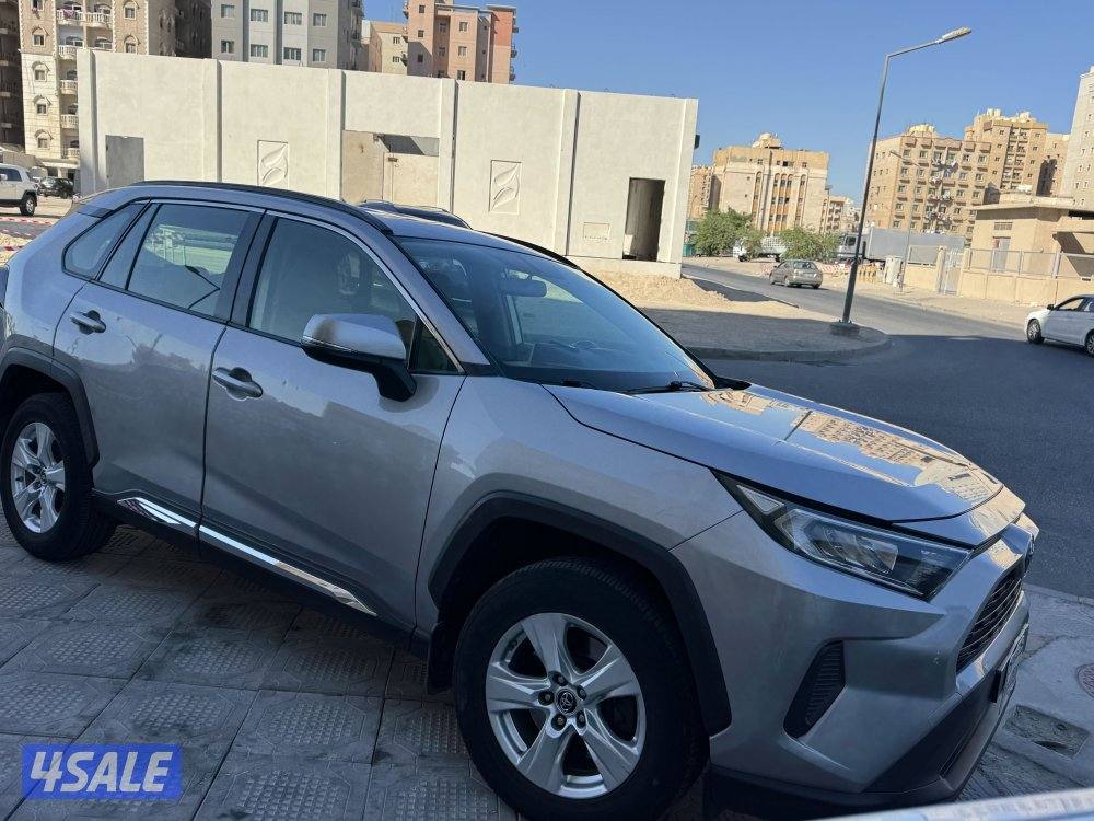 للبيع RAV 44