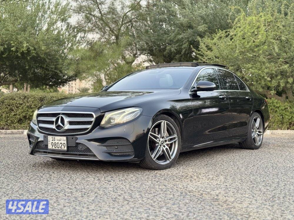 للبيع مرسيدس E200 موديل 2020 فل أوبشن بحاله نظيفه جدا0