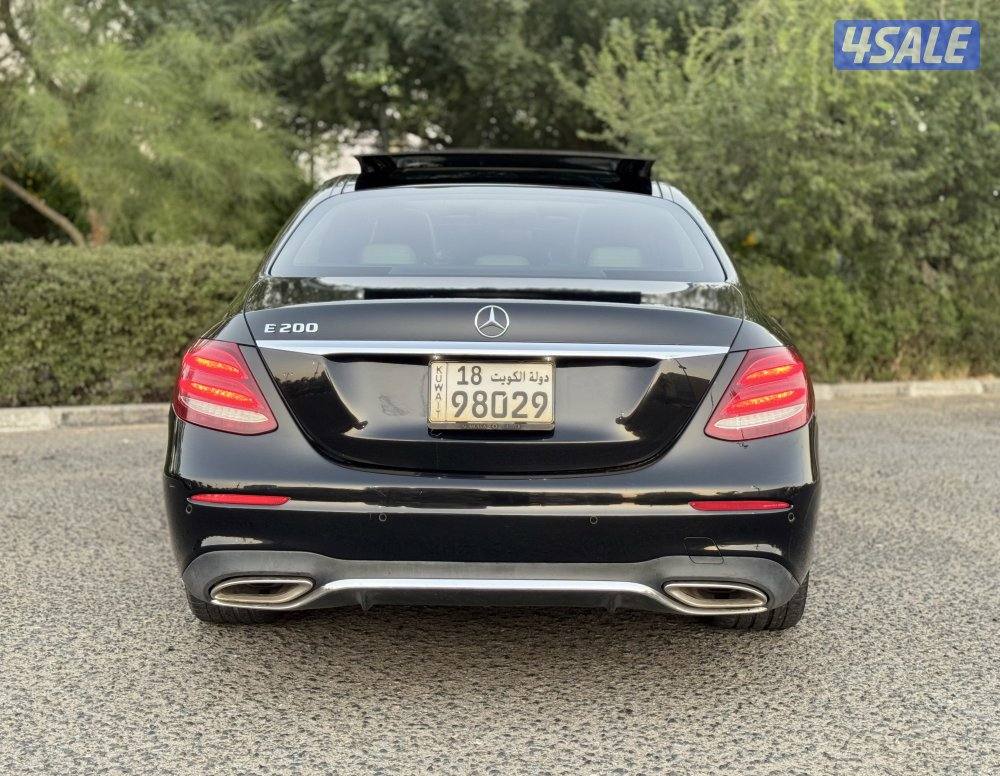 للبيع مرسيدس E200 موديل 2020 فل أوبشن بحاله نظيفه جدا2