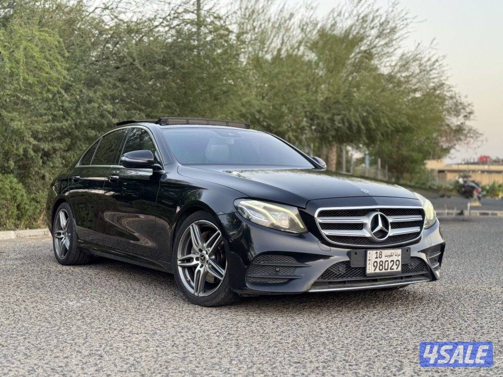 للبيع مرسيدس E200 موديل 2020 فل أوبشن بحاله نظيفه جدا3