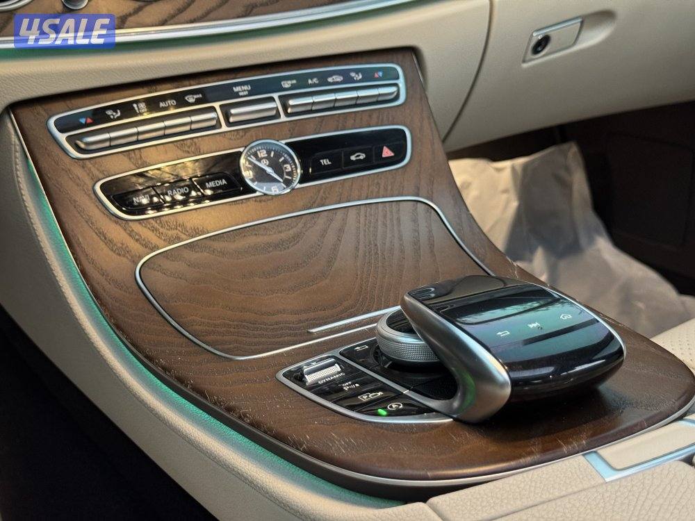 للبيع مرسيدس E200 موديل 2020 فل أوبشن بحاله نظيفه جدا9