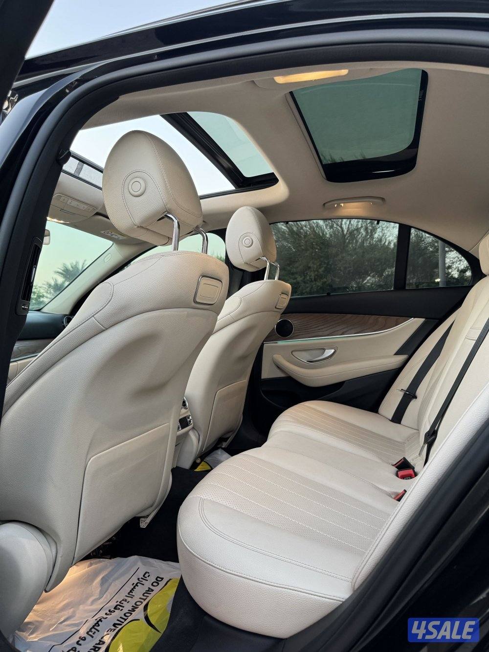 للبيع مرسيدس E200 موديل 2020 فل أوبشن بحاله نظيفه جدا14