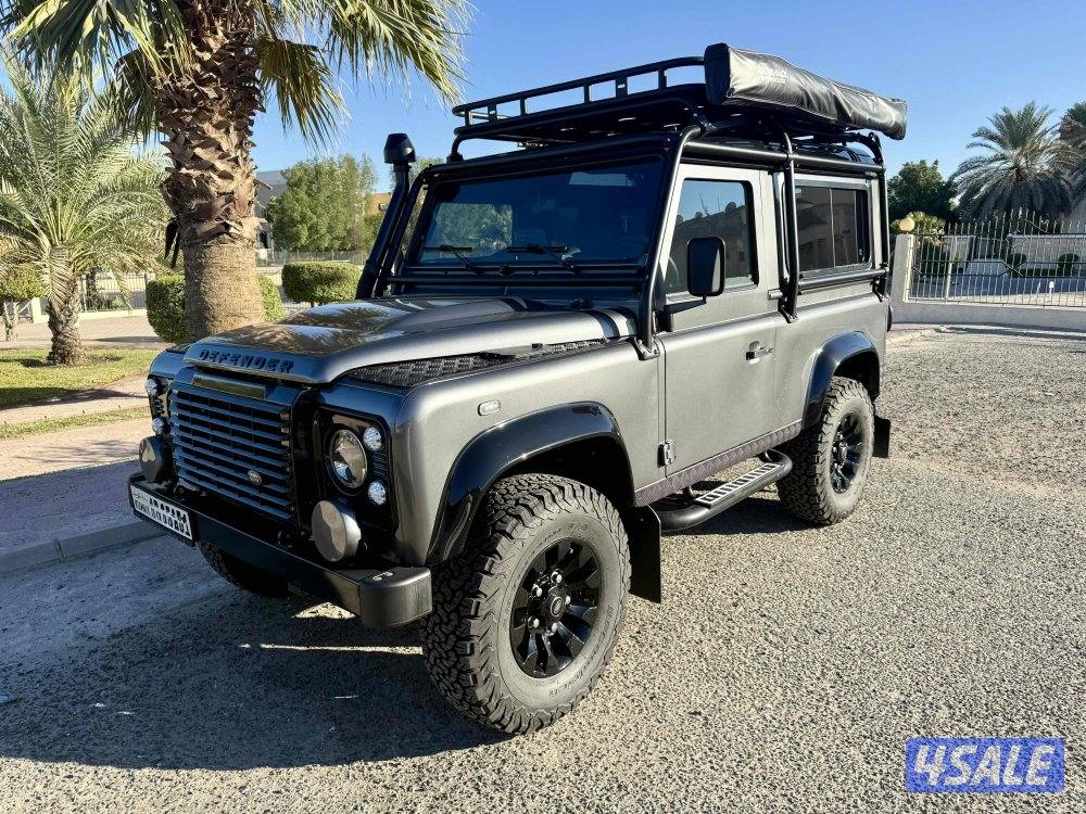للبيع ديفندر 90 موديل 2015 ماشي 30 ألف كيلومتر فقط2