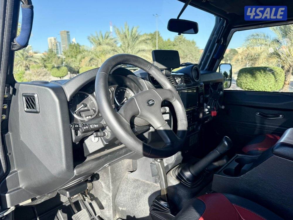 للبيع ديفندر 90 موديل 2015 ماشي 30 ألف كيلومتر فقط9