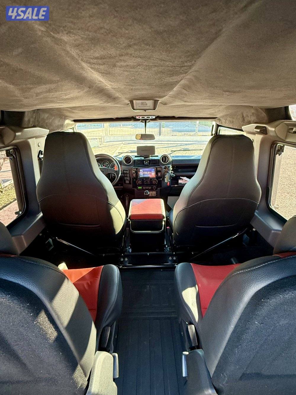 للبيع ديفندر 90 موديل 2015 ماشي 30 ألف كيلومتر فقط12