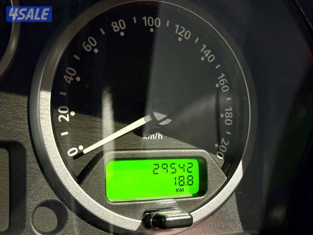 للبيع ديفندر 90 موديل 2015 ماشي 30 ألف كيلومتر فقط13