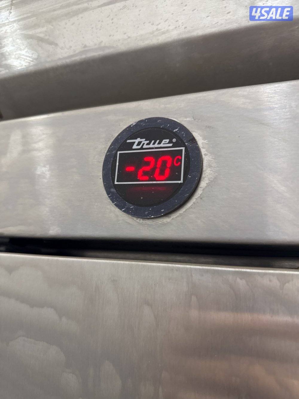 للبيع ثلاجة و فريزر True صناعة أمريكية وارد الساير بحالة ممتازة جدا3