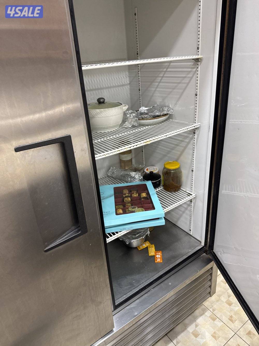 للبيع ثلاجة و فريزر True صناعة أمريكية وارد الساير بحالة ممتازة جدا6