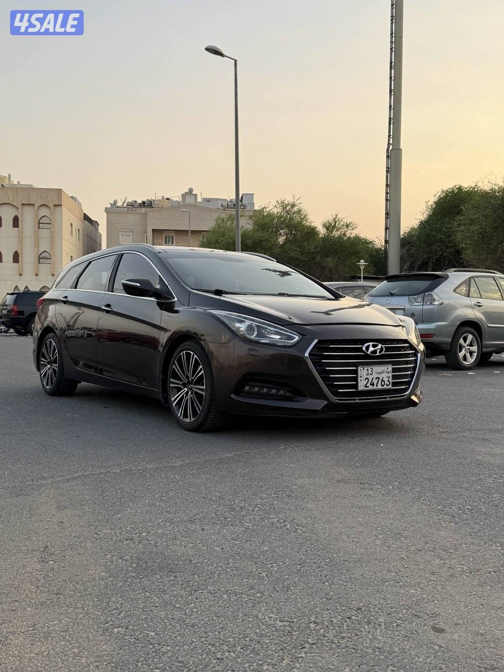 للبيع هيونداي 40.i مديل 2016 عداد 1520