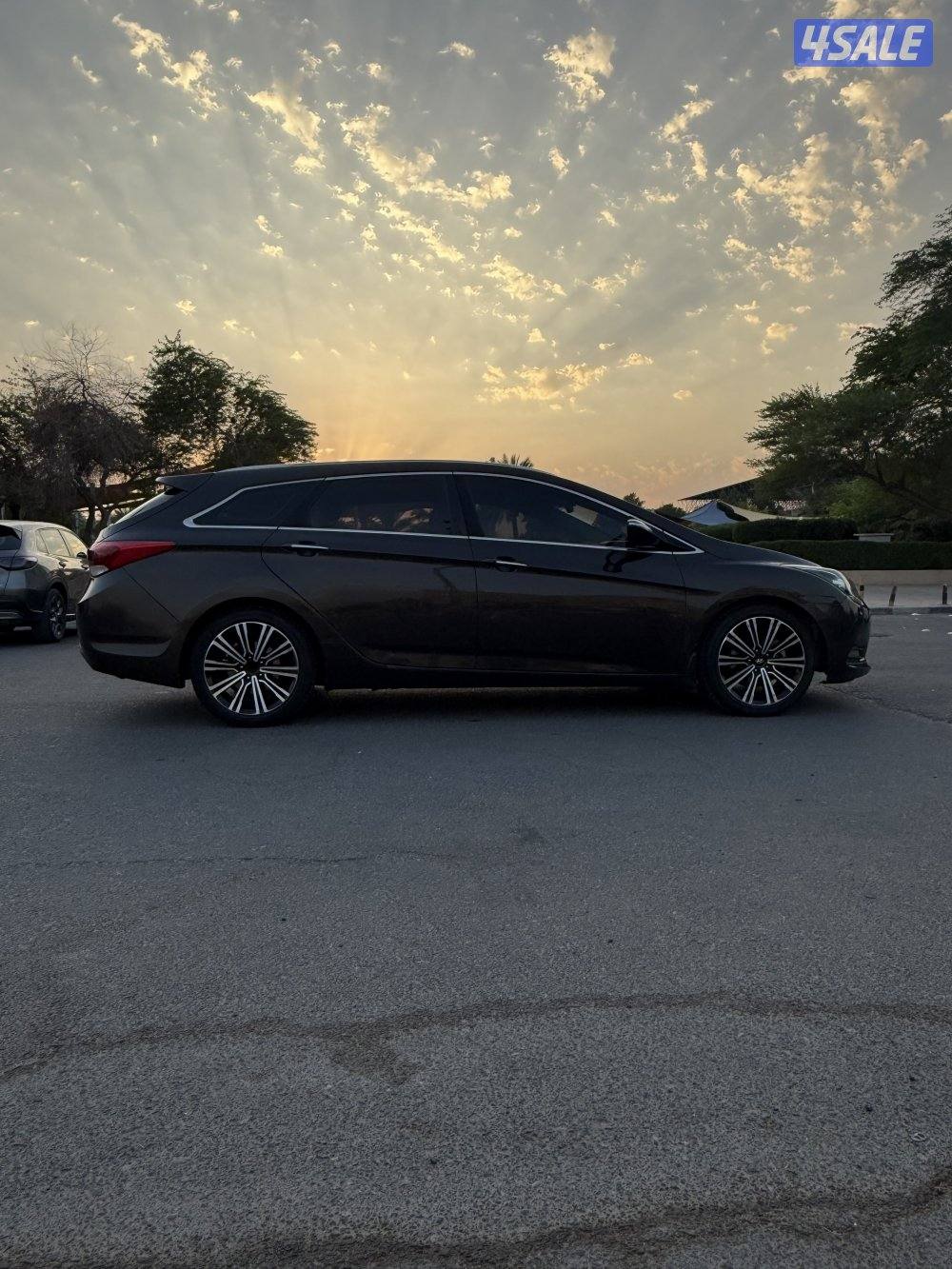 للبيع هيونداي 40.i مديل 2016 عداد 1521