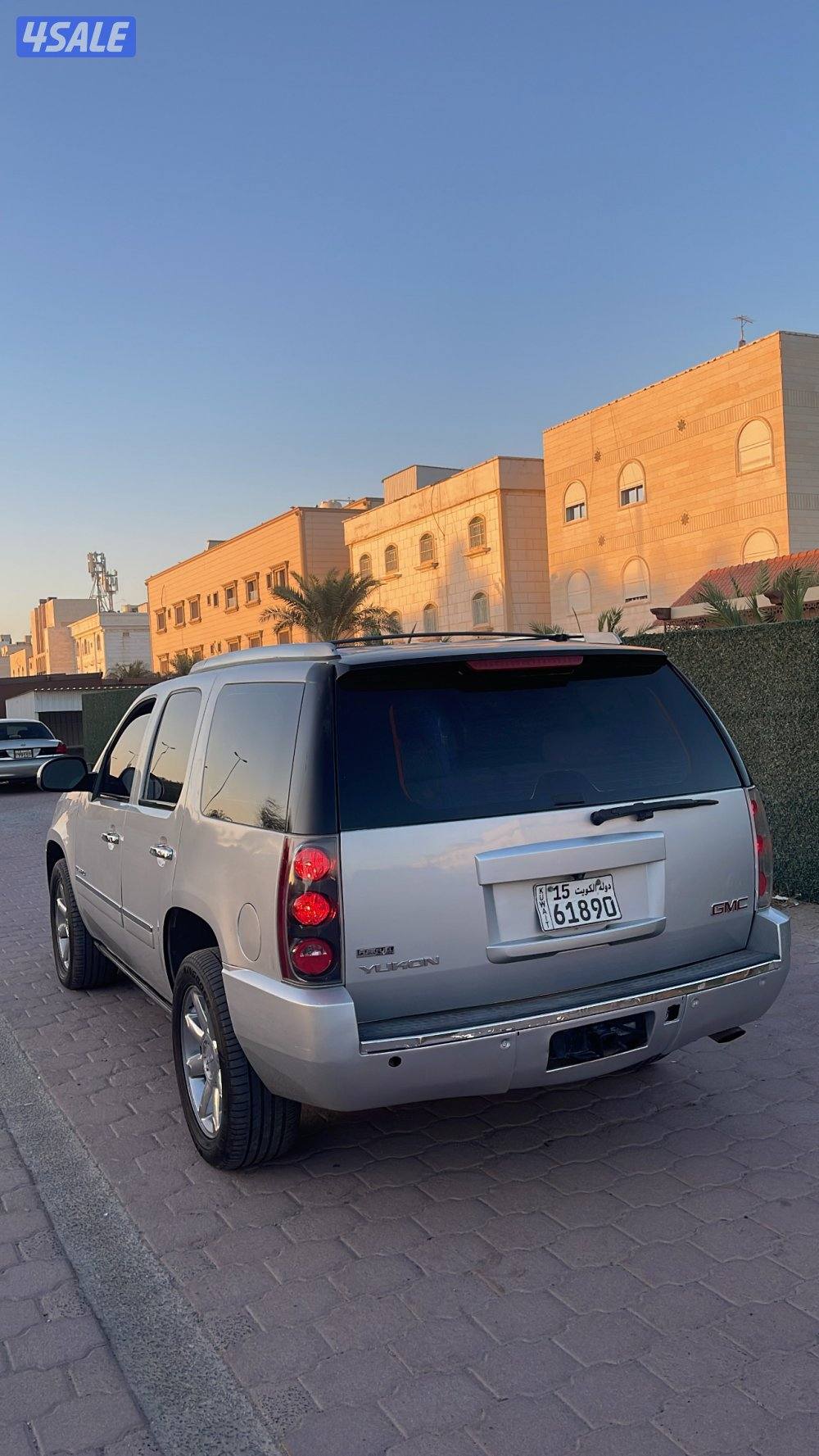 للبيع يوكن دنالي بحاله ممتازه2