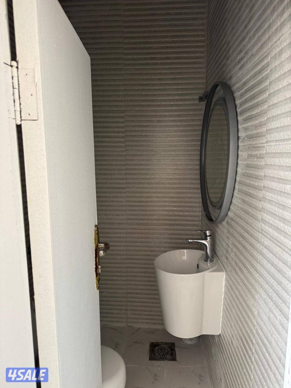 دور مع بلكونات  قرطبة0