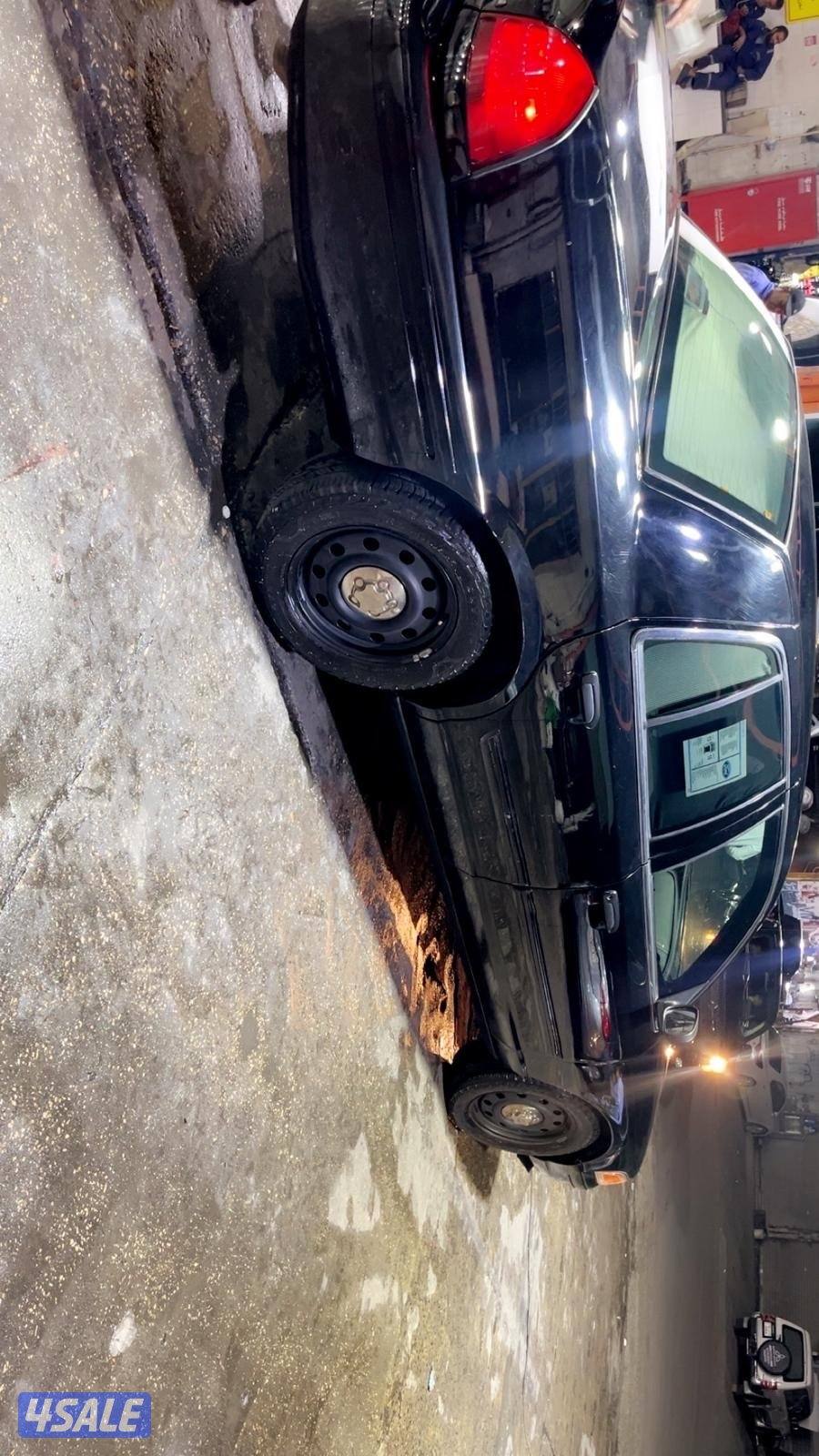 فورد فكتوريا1