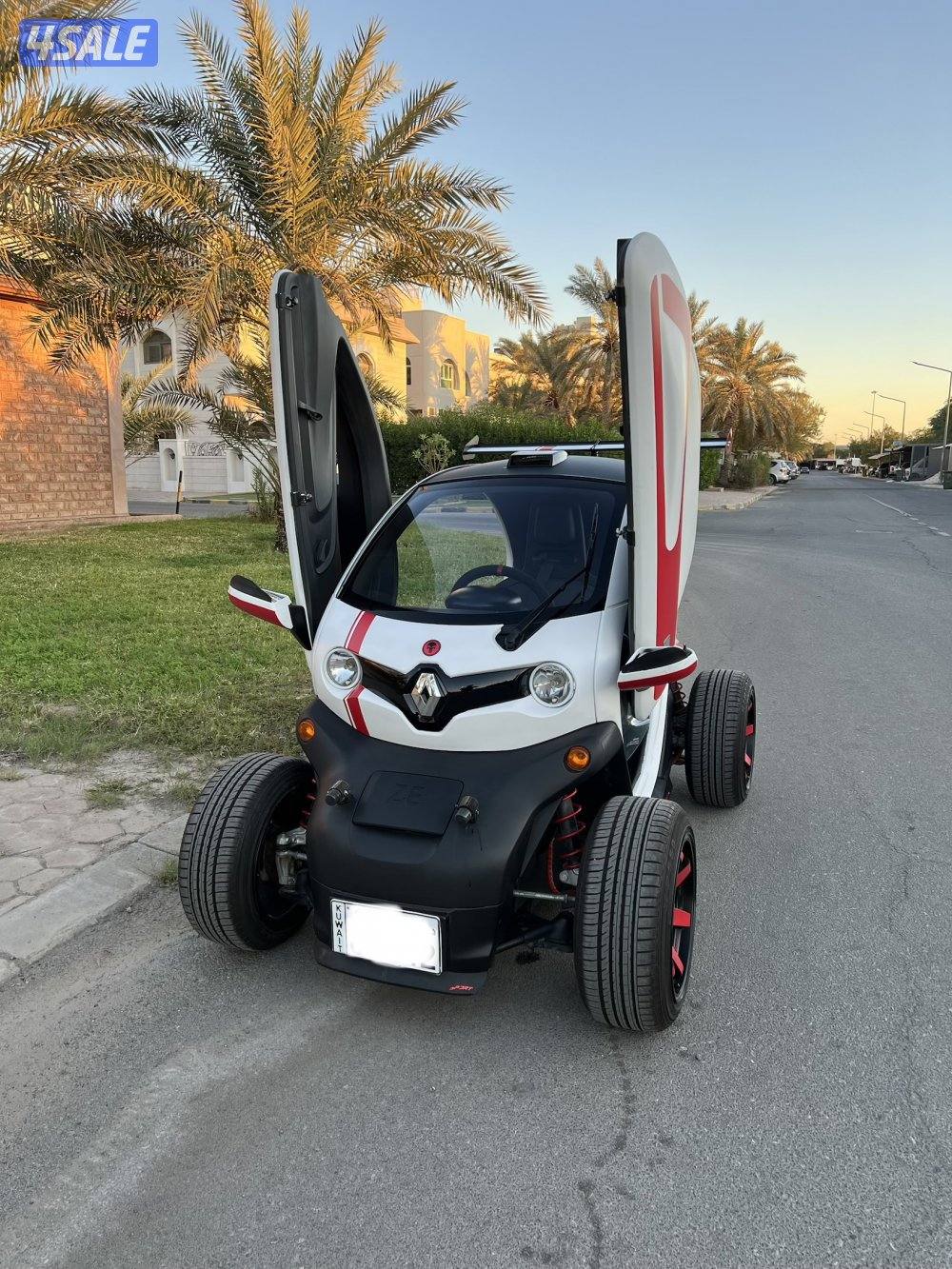 رينو تويزي موديل ٢٠١٨ ماشيا فقط 5 الاف3