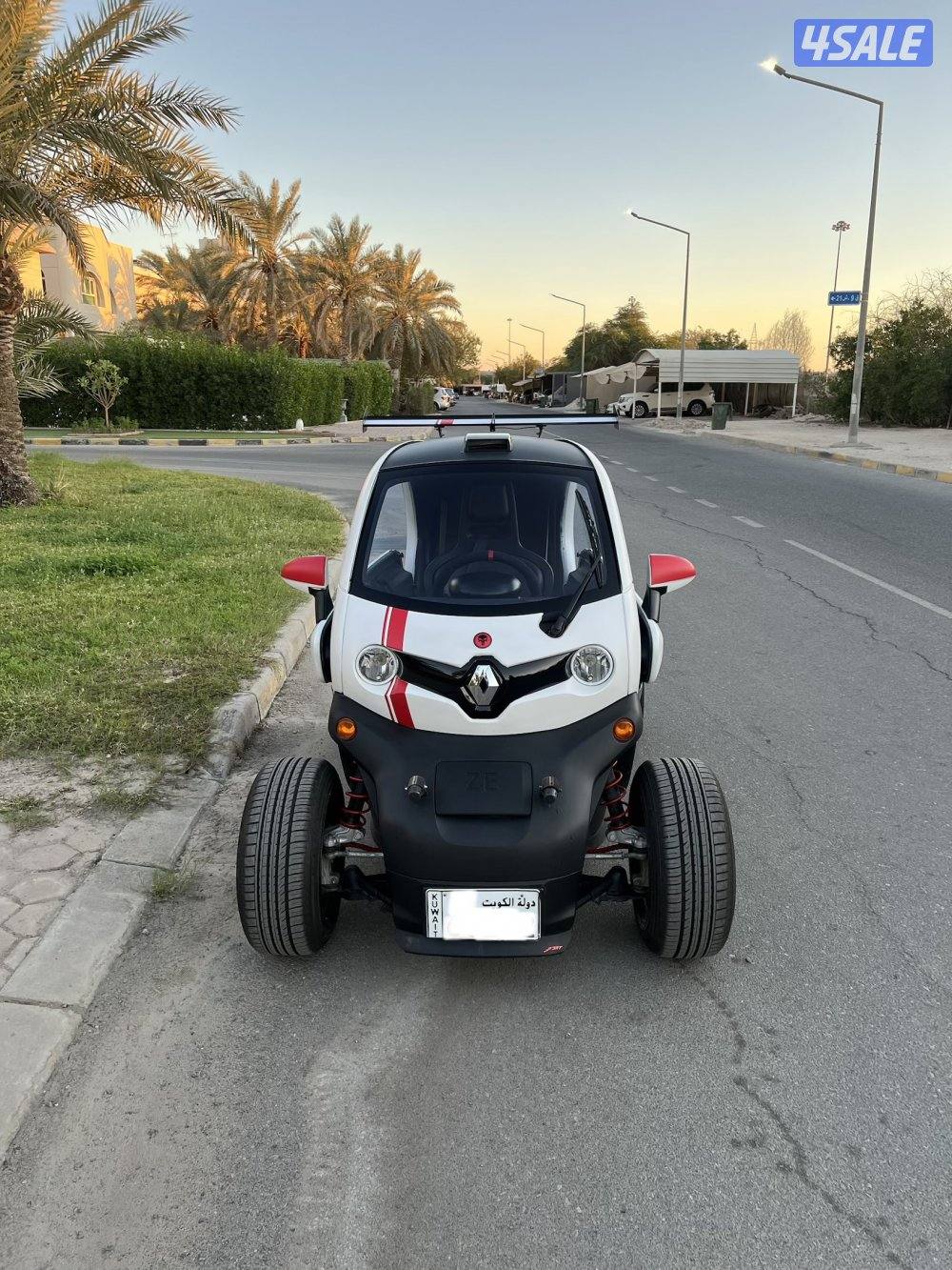 رينو تويزي موديل ٢٠١٨ ماشيا فقط 5 الاف5