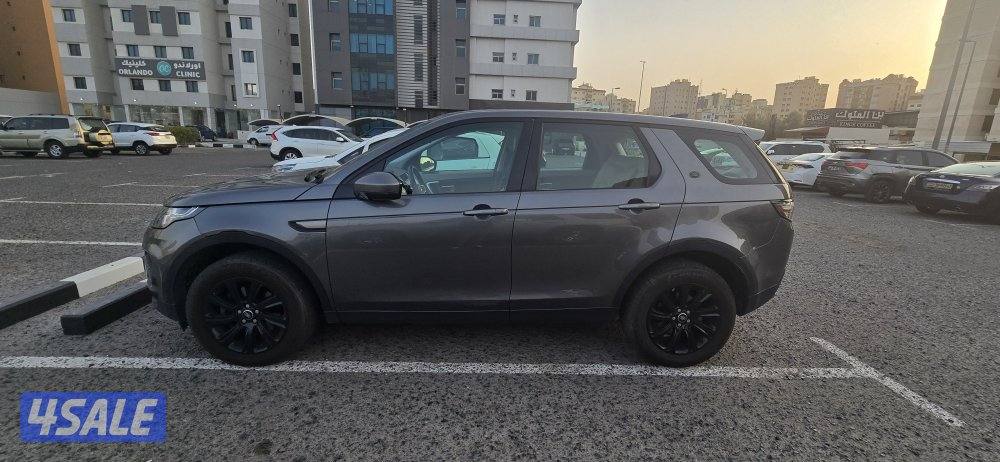 للبيع سيارة لاندروفر ديسكفري سبورت موديل ٢٠١٩3