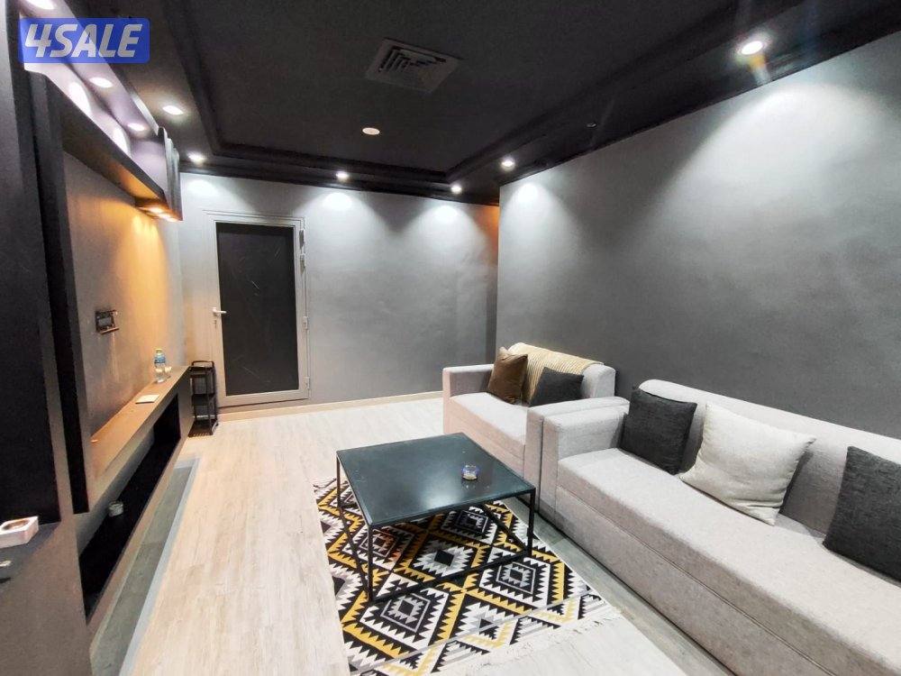 شقق لايجار خلو بسيط حولي نفس الصور غرفه صاله حمام مطبخ ويوجد فاضي بارك1