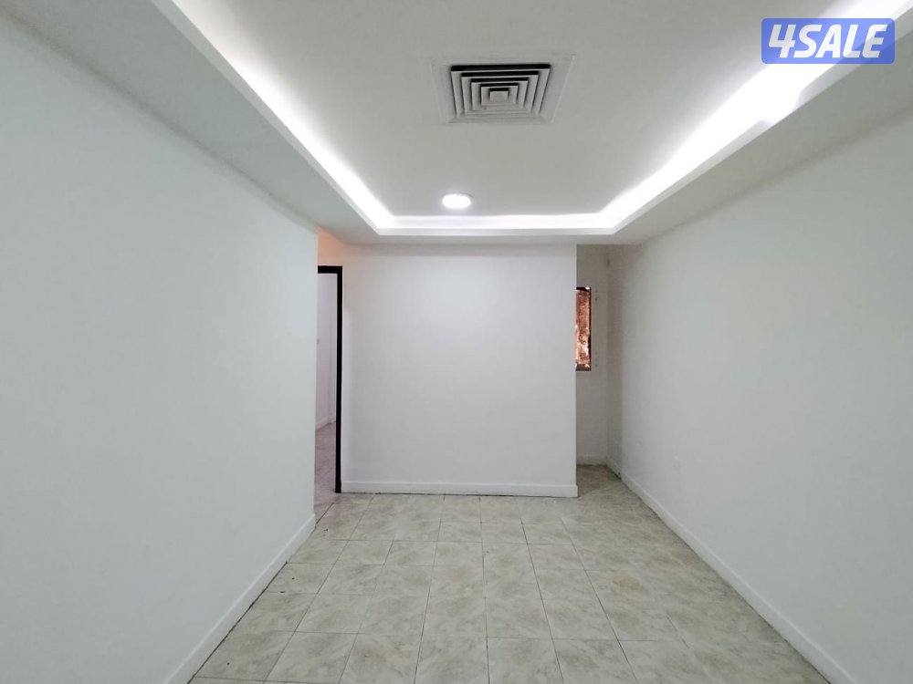 شقق لايجار خلو بسيط حولي نفس الصور غرفه صاله حمام مطبخ ويوجد فاضي بارك14