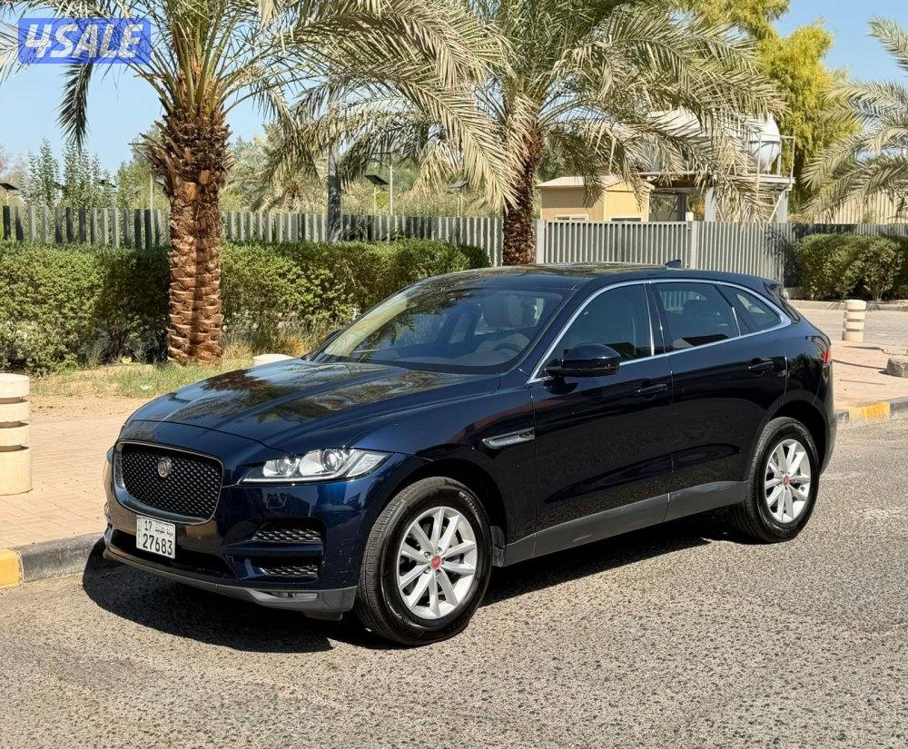 2020 Jaguar F-Pace0