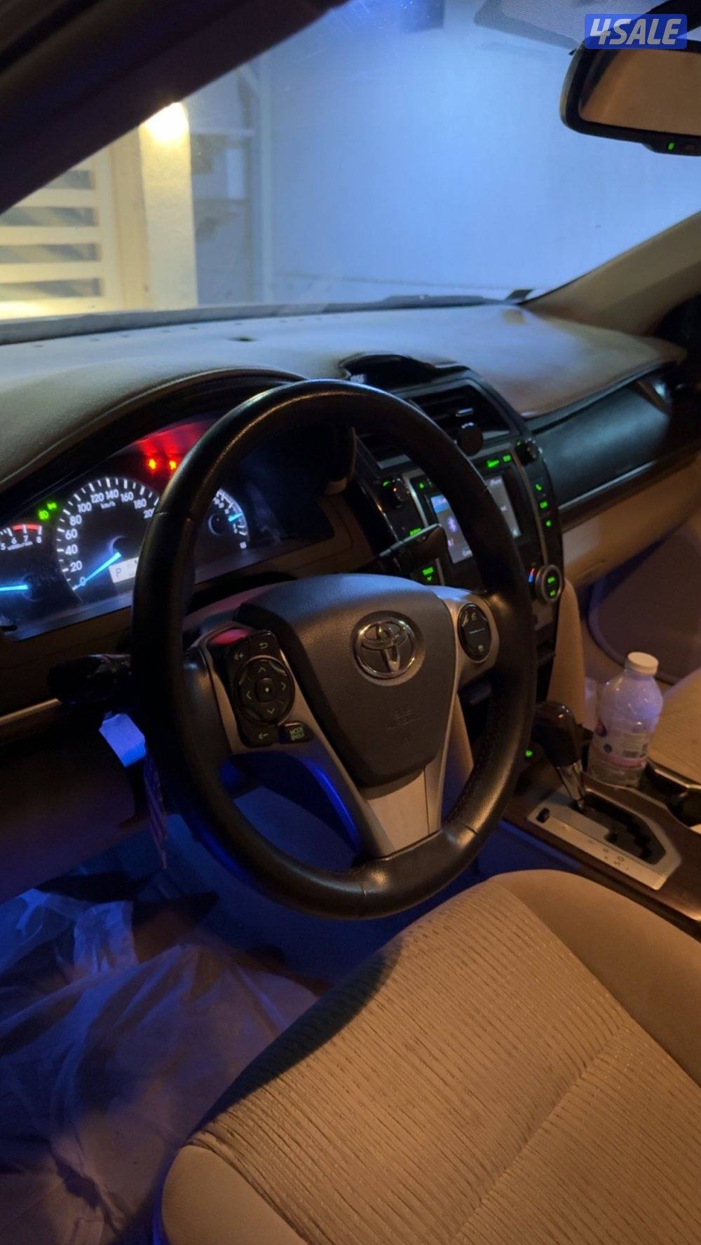 للبيع كامري موديل ٢٠١٣2