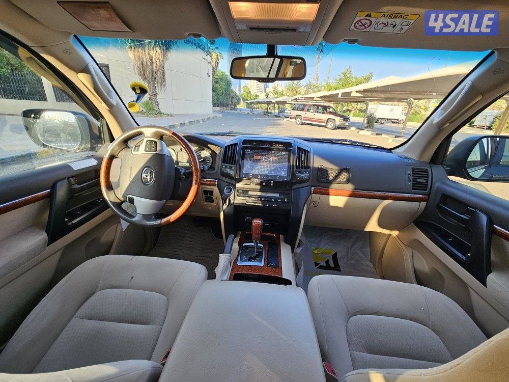 تويوتا لاند كروزر ثمانية سلندر GXR4