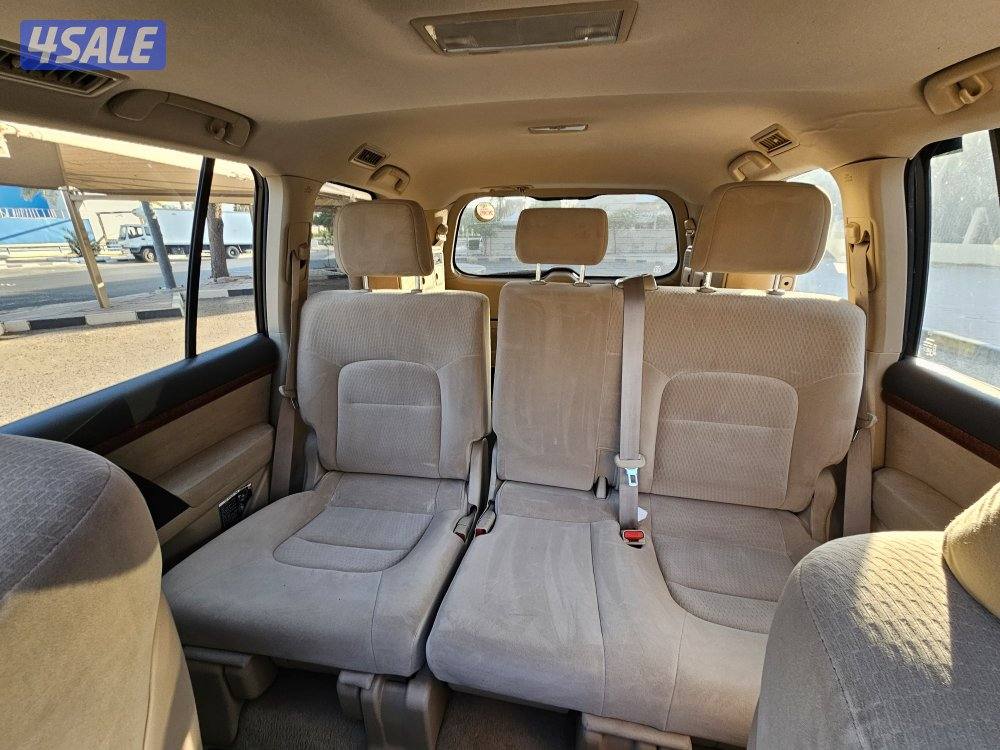 تويوتا لاند كروزر ثمانية سلندر GXR5