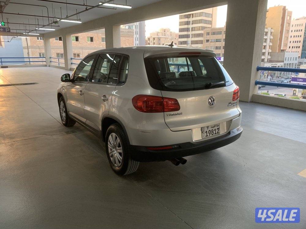 للبيع فولكس واجن تيجوان موديل ٢٠١٤ سيرفس وكاله منتظم ماشي ١٢٥ الف5