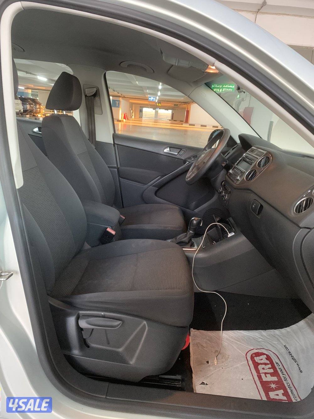 للبيع فولكس واجن تيجوان موديل ٢٠١٤ سيرفس وكاله منتظم ماشي ١٢٥ الف10