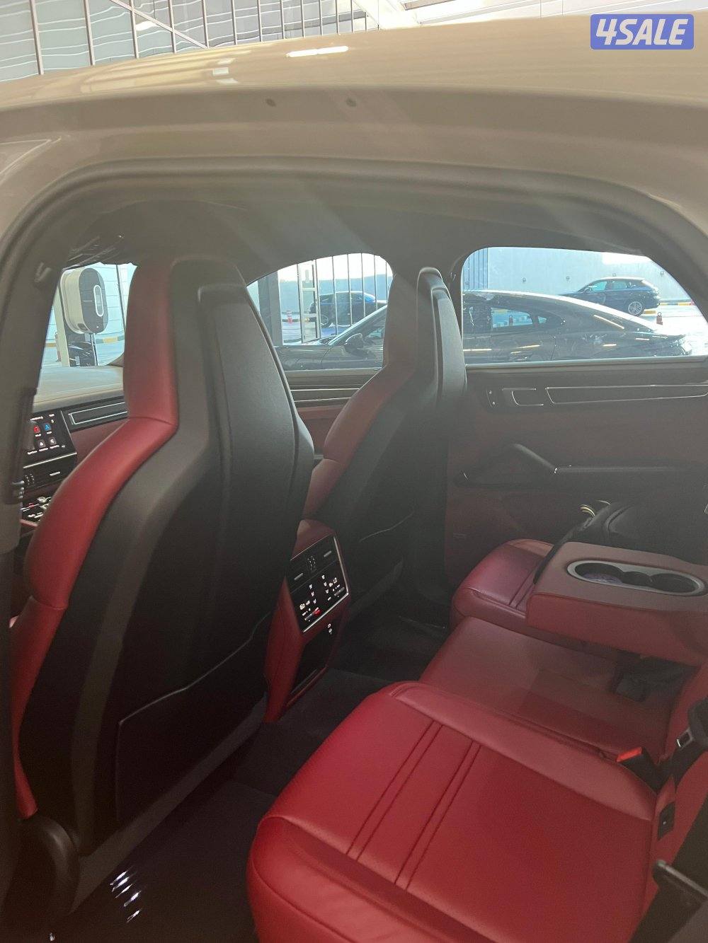 بورش كايين GTS10