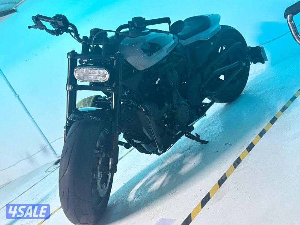 سبورستر اس ٢٠٢٤ ماشي ٣٧٠٠2