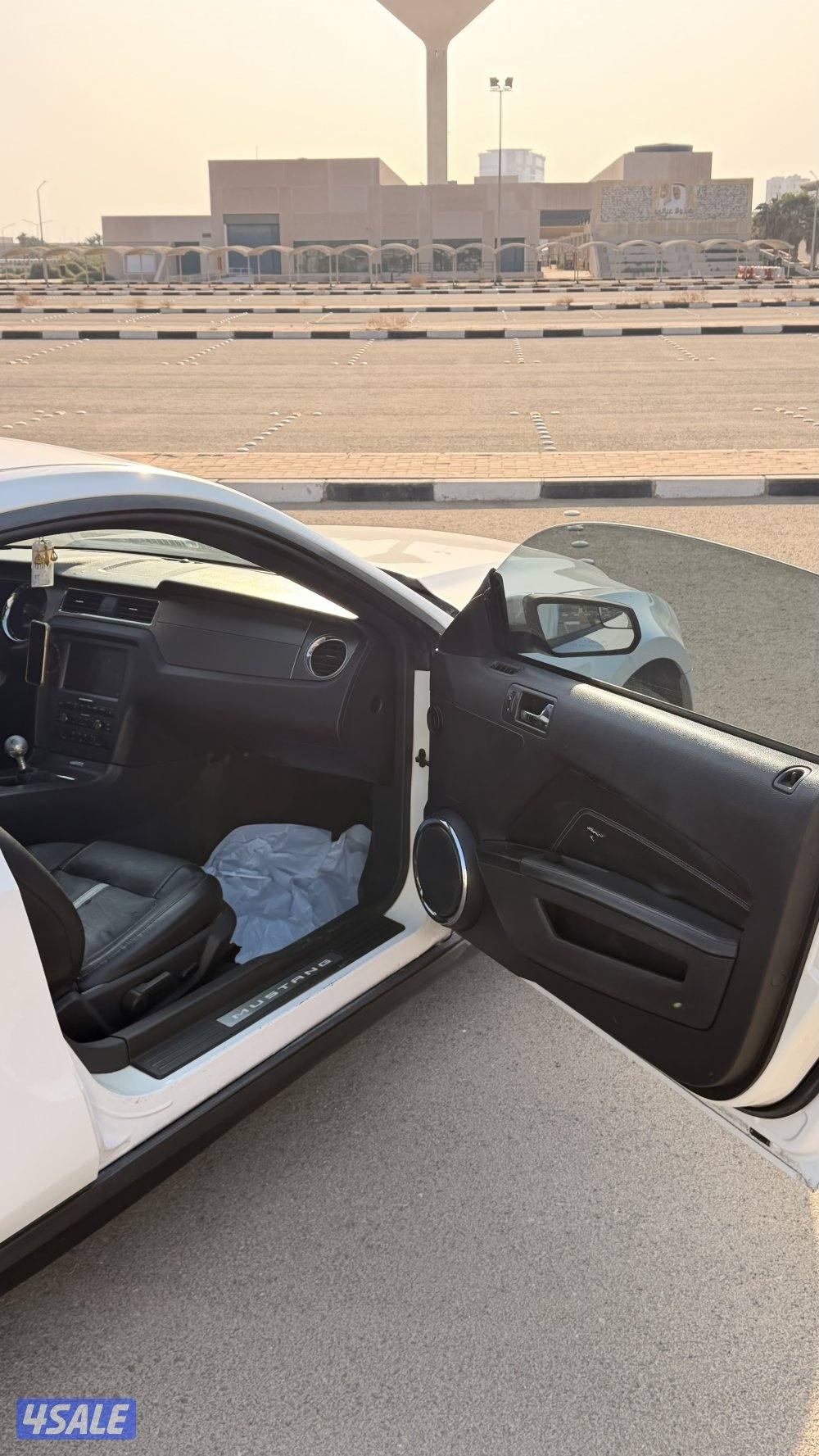 موستنق سبشل كاليفورنيا اصلي موديل ٢٠١١4