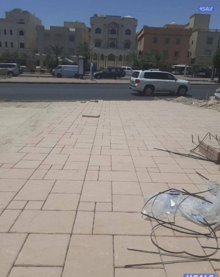 معلم موزاييك ارضيات وبلاط متداخل وكربستون ومصفت سيارات11