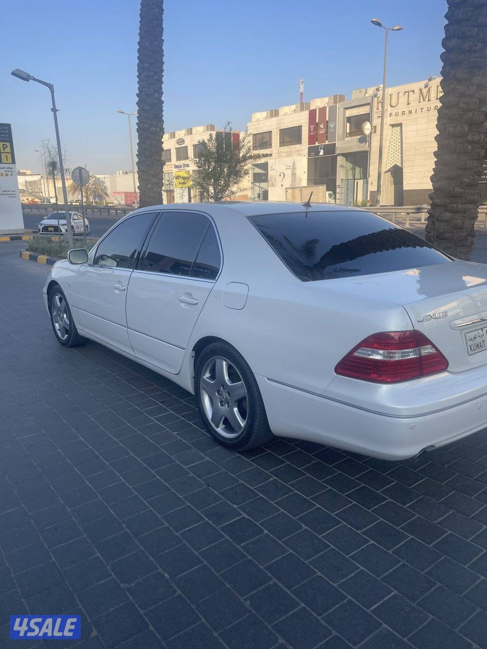 لكزس LS 430 موديل ٢٠٠٤ للبيع4