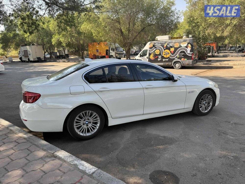 للبيع BMW 520i2
