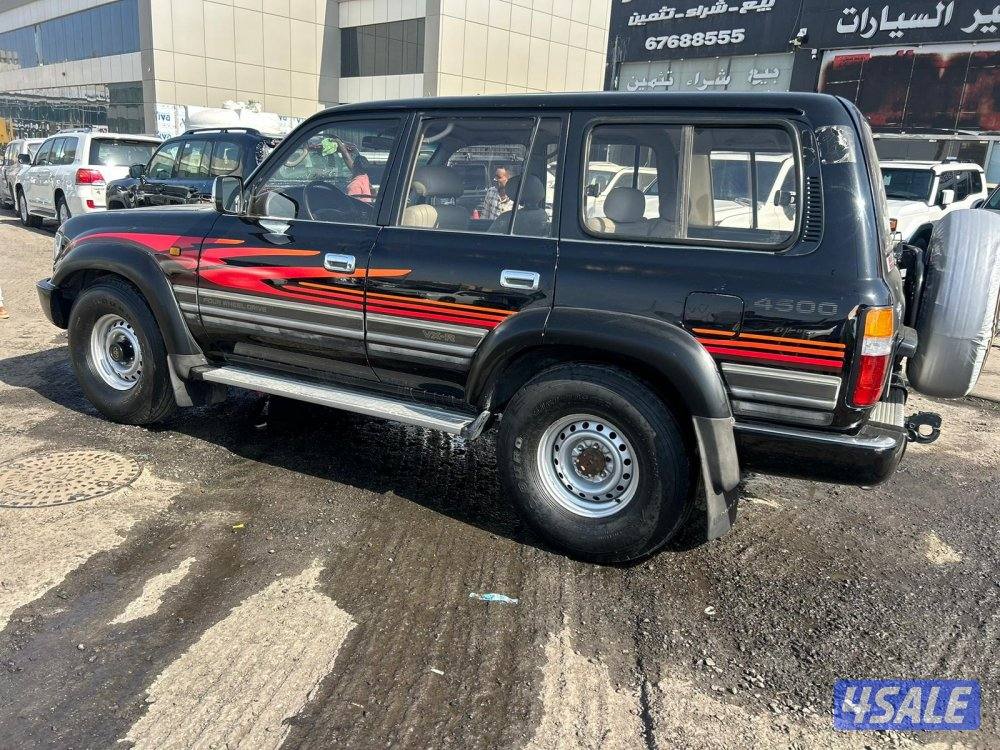 تويوتا لاند كروزر VX.R2